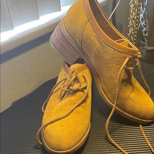 Clarks Mustard Suede Lace-Up Loafers